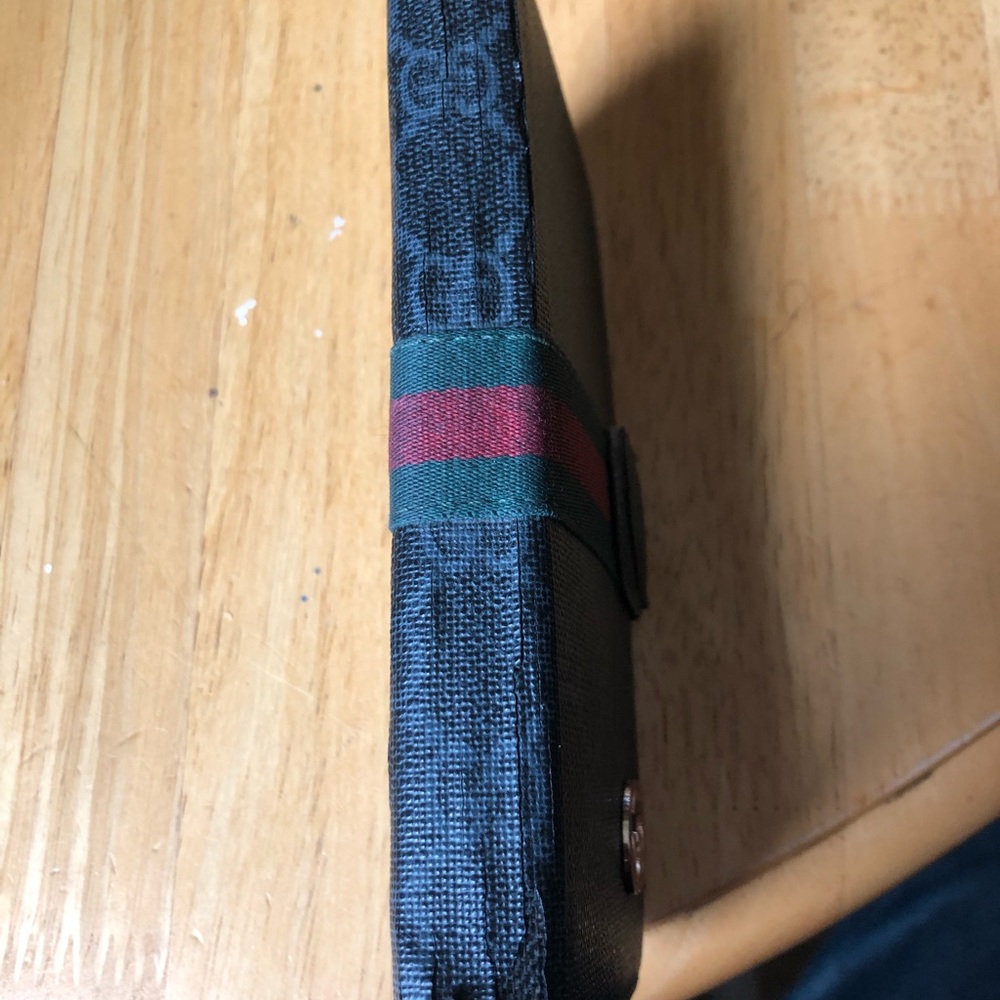 Gucci iPhone 8 case - Picture 3 of 8